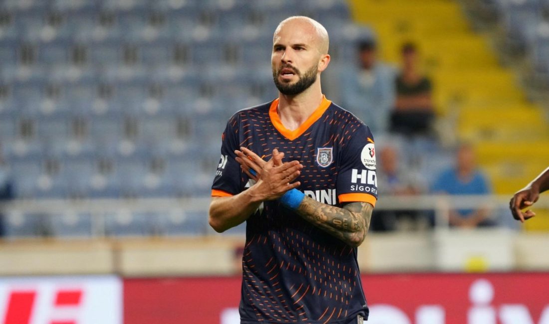 Beşiktaş, atak oyuncusu Figueiredo'nun transferi için Johor Darul Ta'zim ile mutabakata varıldığını