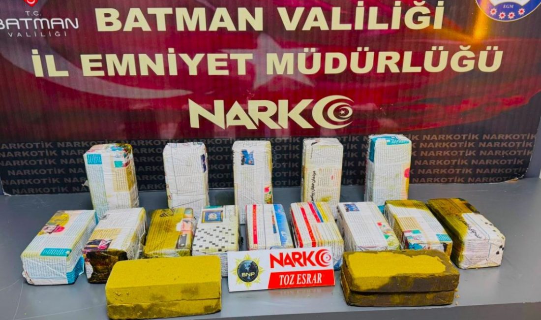 Kentte, gruplarca kuşkulu olduğu düşünülen ve durdurulan bir kamyonetin ek