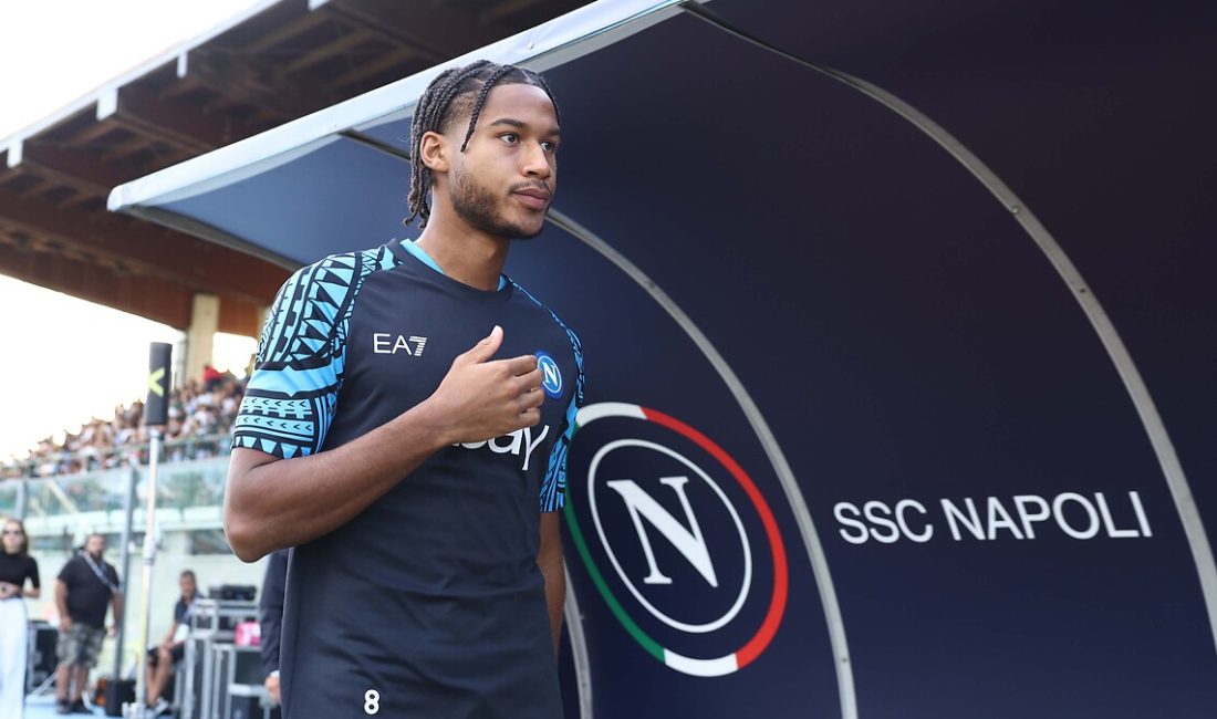 Beşiktaş'ın bonservisi Napoli'de bulunan Jens Cajuste'yi transfer etmek istediği ileri