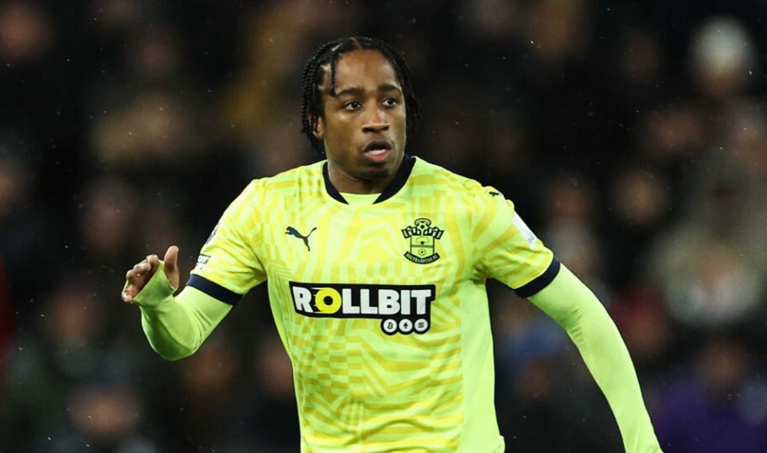 Beşiktaş, mutabakat sağladığı İngiliz futbolcu Kyle Walker-Peters'ın transferinden vazgeçtiğini duyurdu.