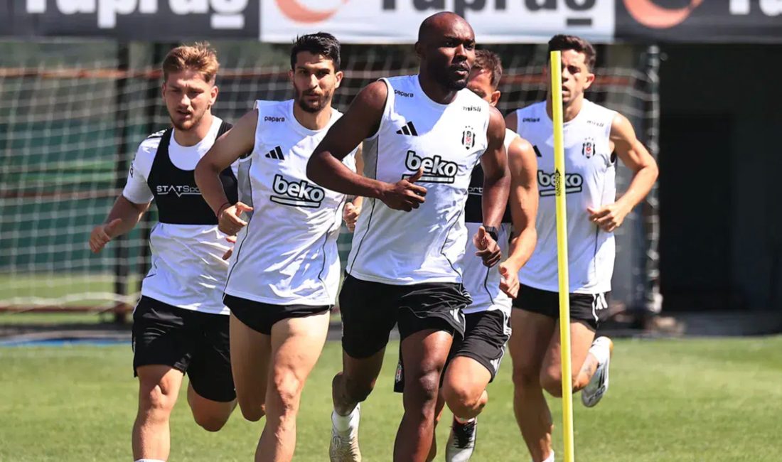 Beşiktaş'ın Avusturya'da gerçekleştireceği yeni dönem öncesi hazırlık kampının takımı duyuruldu.