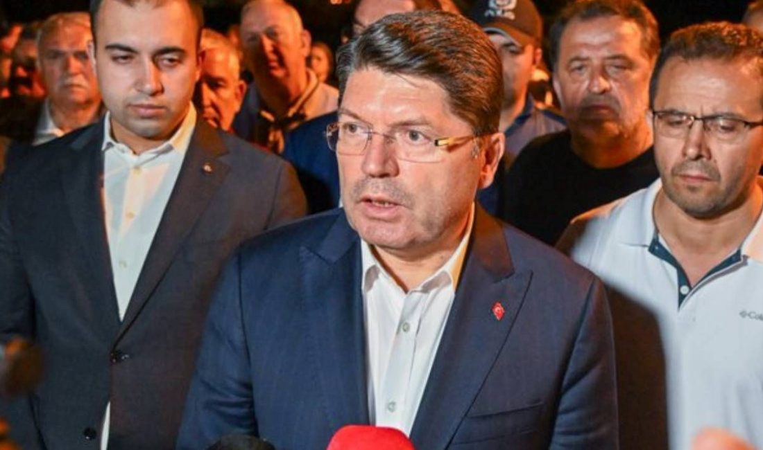 Adalet Bakanı Yılmaz Tunç, Bursa'da orman yangınını çıkaran Ufuk Aytekin'le