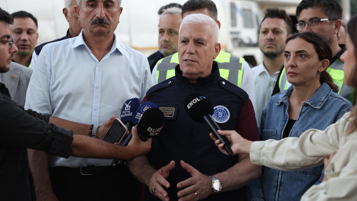 Bursa Büyükşehir Belediye Başkanı Mustafa Bozbey''in Kestel ilçesinde başlayan ve