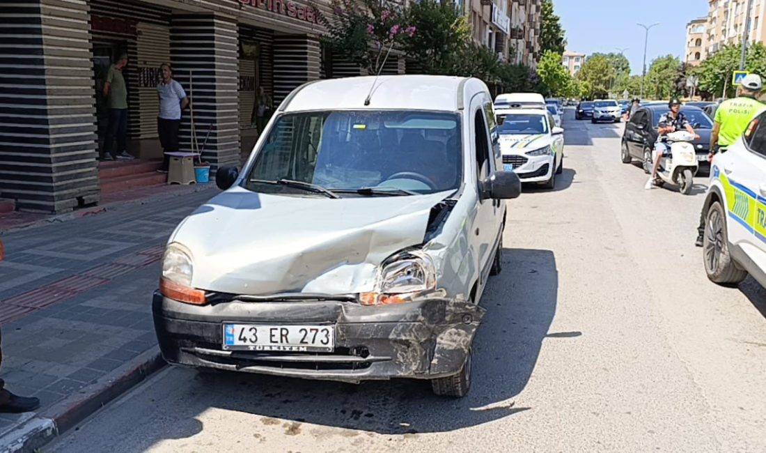 İnegöl ilçesinde denetimden çıkan araba karşı istikametten gelen hafif ticari