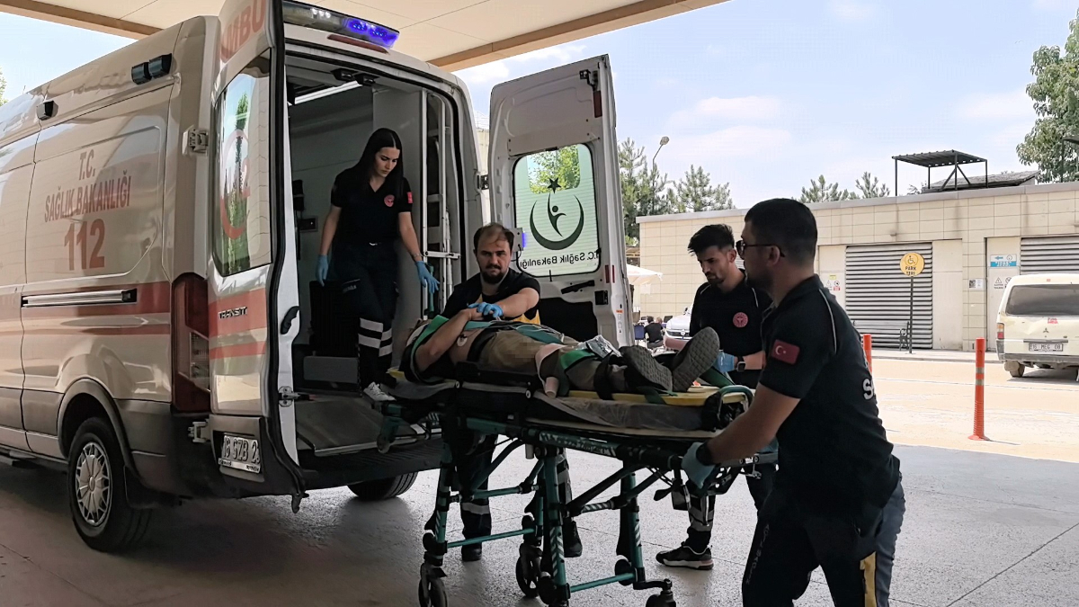 Kerestelerin üzerindeyken istikrarını kaybederek düşen ve ağır yaralanan 61 yaşındaki