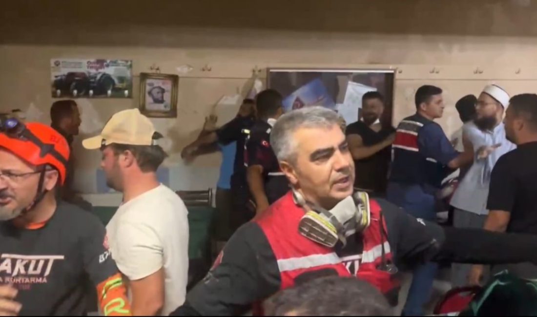 Bursa'daki orman yangınına yardım için gelenler ortasında bir kişinin hırsızlık
