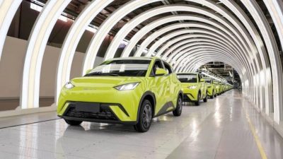 Çinli elektrikli araba devi BYD, tanınan modeli BYD Seagull'ın 1