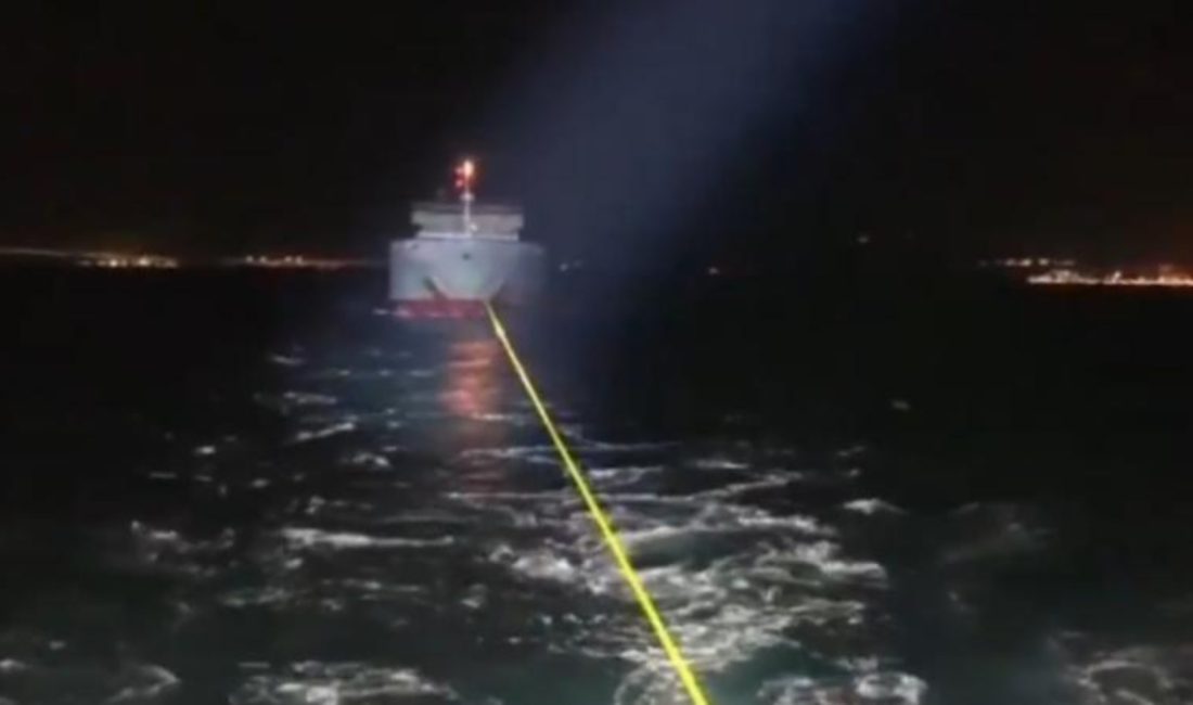 İspanya’dan Kocaeli’ye seyir halindeyken Çanakkale Boğazı’nda makine arızası yapan Portekiz