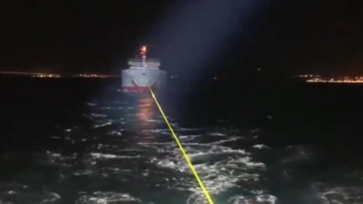 İspanya’dan Kocaeli’ye seyir halindeyken Çanakkale Boğazı’nda makine arızası yapan Portekiz