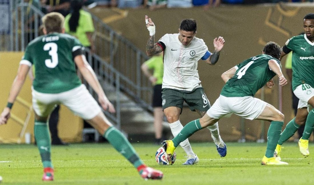 Kulüpler Dünya Kupası çeyrek finalinde Palmeiras'ı, 2-1 yenen Chelsea, Fluminense'nin