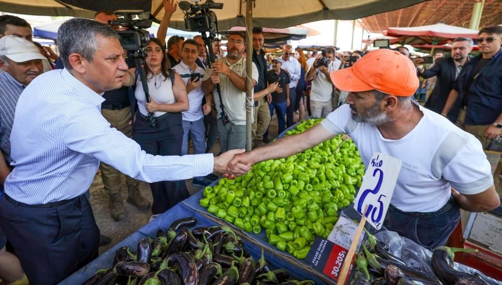 Cumhuriyet Halk Partisi (CHP) Genel Lideri Özgür Özel, Ankara’da bir