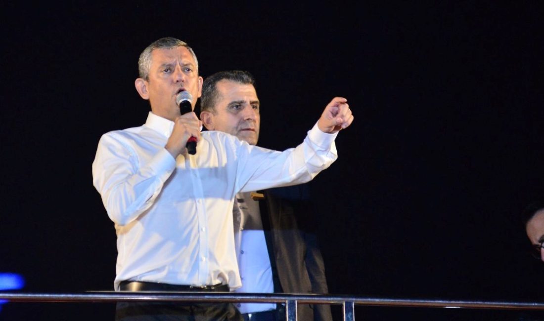 CHP lideri Özgür Özel, "Biz terörsüz ve demokratik Türkiye, tutuksuz