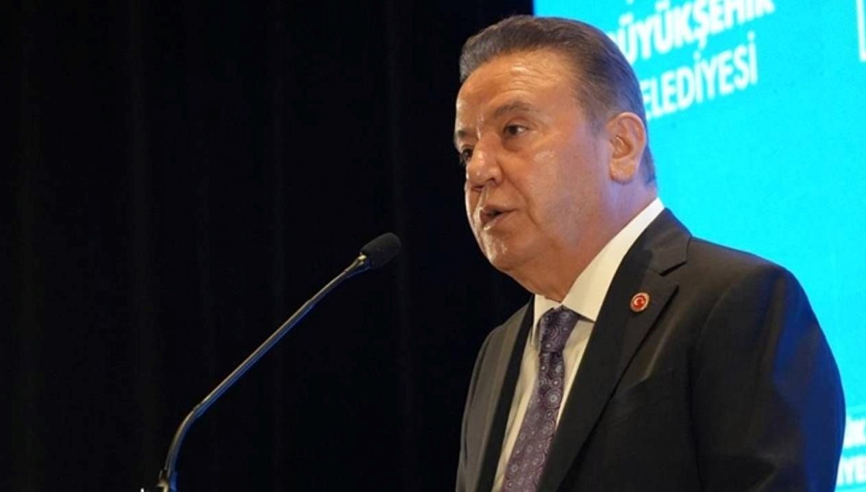 Tutuklanan Antalya Büyükşehir Belediye Başkanı Muhittin Böcek, dün sevk edildiği