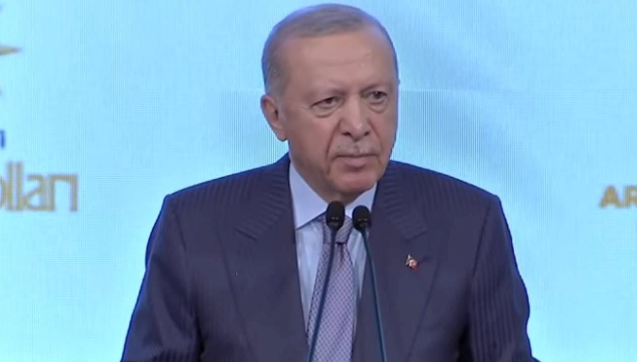 Cumhurbaşkanı Recep Tayyip Erdoğan, AK Parti'nin Ankara Kızılcahamam'daki kampının kapanışında