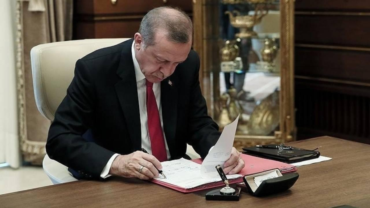 Cumhurbaşkanı Recep Tayyip Erdoğan'ın imzasıyla birtakım kurum ve kuruluşlara ait