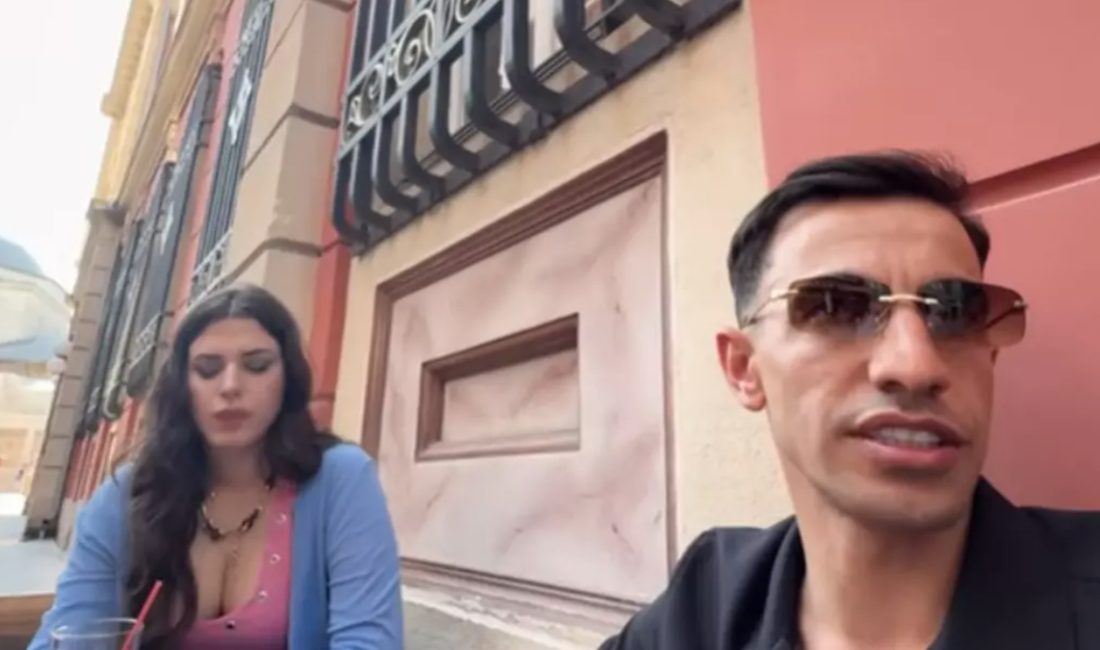 i Defne Samyeli ile mimar Eren Talu'nun kızları Derin Talu,