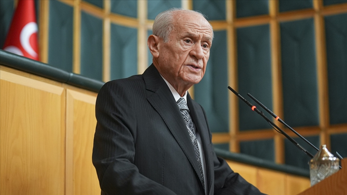 MHP lideri Devlet Bahçeli, Seyitgazi ilçesinde çıkan orman yangınında şehit