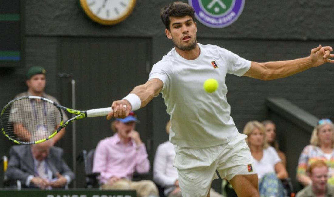 Carlos Alcaraz, Dönemin üçüncü grand slam tenis turnuvası Wimbledon'da çeyrek