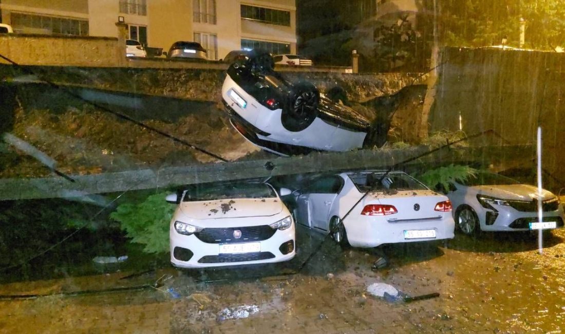 Samsun'da şiddetli yağış su baskınlarına neden oldu. Bir sitenin istinat
