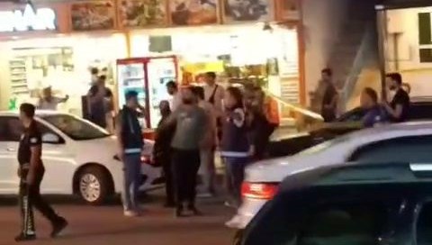 Elazığ'ın Karakoçan ilçesinde iki küme ortasında çıkan silahlı hengamede 4