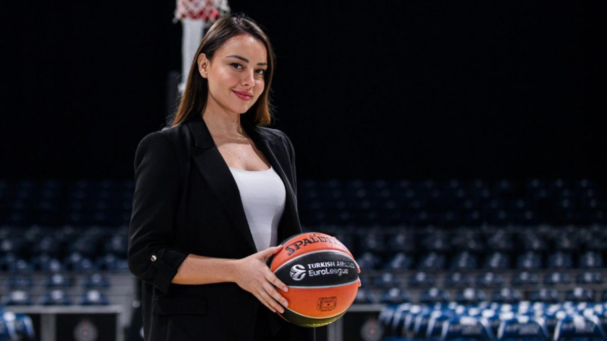 Sırp asıllı Avustralyalı Jelena Todorovic, Brezilya’da erkek basketbol ekibini çalıştıran