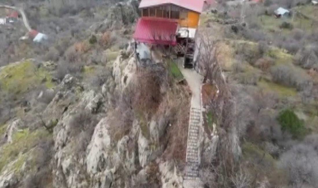 Erzincan'ın Kemaliye ilçesinin simgesi haline gelen ve 96 basamakla çıkılabilen
