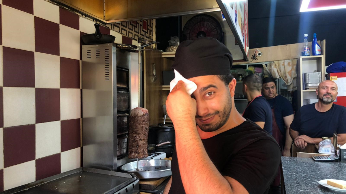 Eskişehir'de döner ustalığı yapan Tanju Pekdemir, yaz aylarında yaşadığı zorlukları,