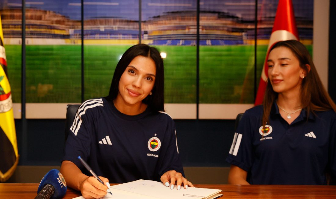 Fenerbahçe Medicana Bayan Voleybol Ekibi daha evvel mutabakata vardığı voleybolcular