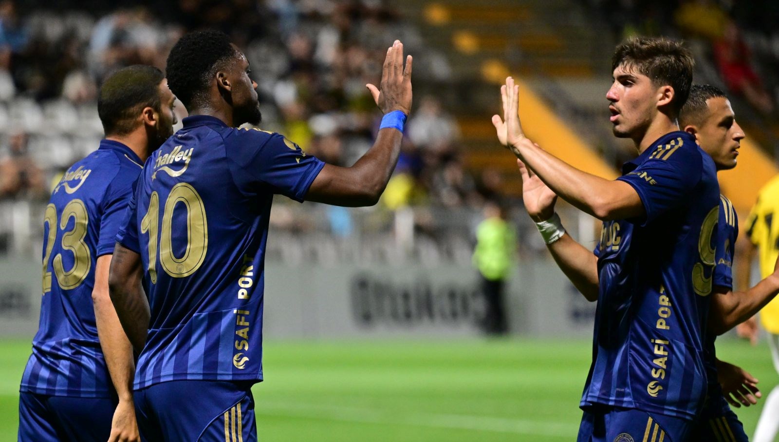 2025-26 dönemi çalışmaları kapsamında Portekiz'de kampta bulunan Fenerbahçe, buradaki üçüncü