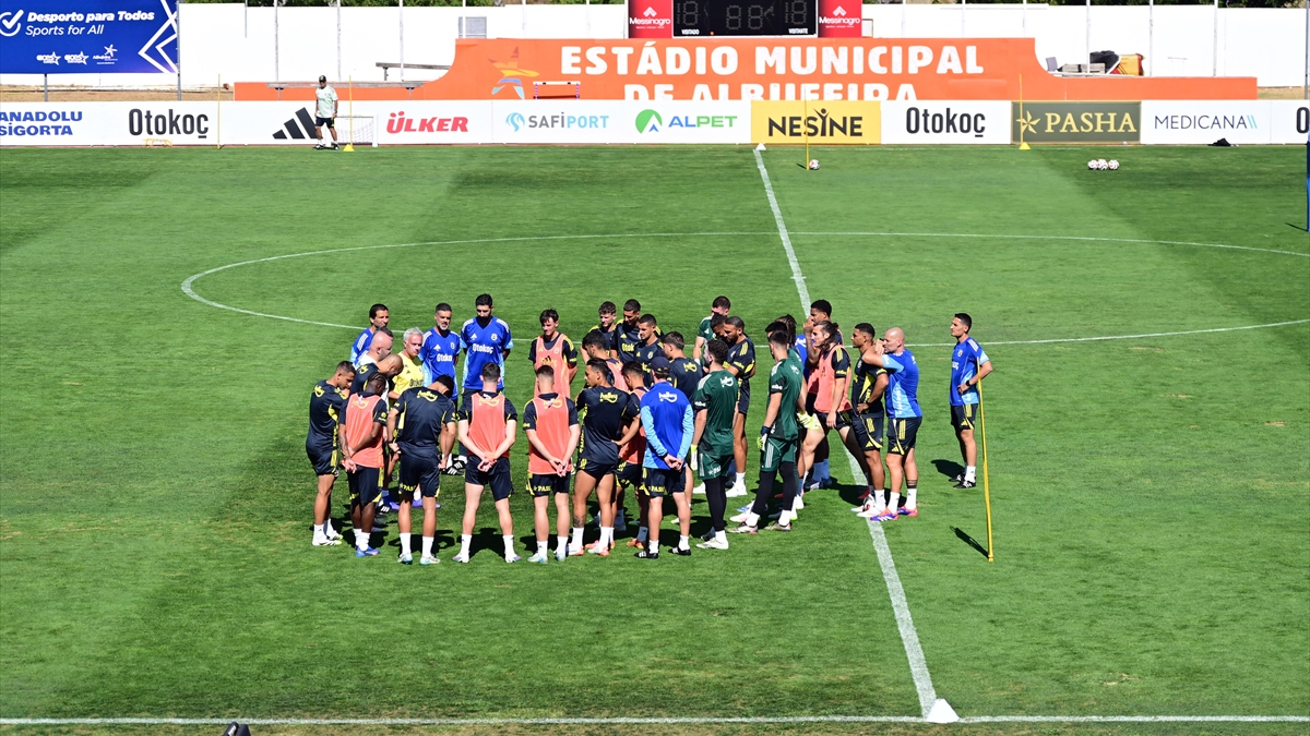Fenerbahçe, yeni dönem öncesinde birinci hazırlık maçına Portekiz grubu Portimonense