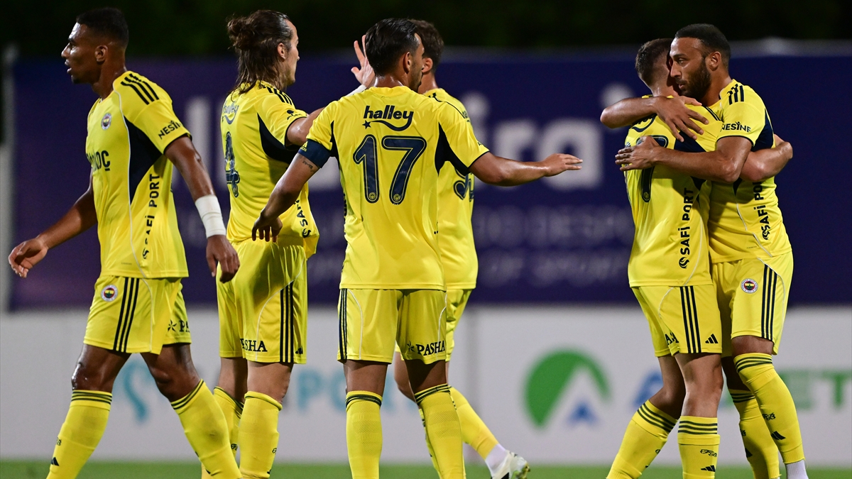 Fenerbahçe, hazırlık maçında Portekiz 2. lig takımlarından Uniao de Leiria'yı