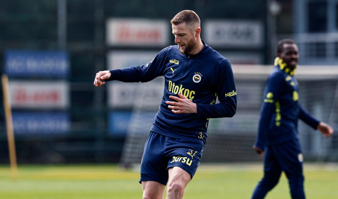 Fenerbahçe, geride kalan dönemin ikinci yarısında kiralık olarak forma giyen