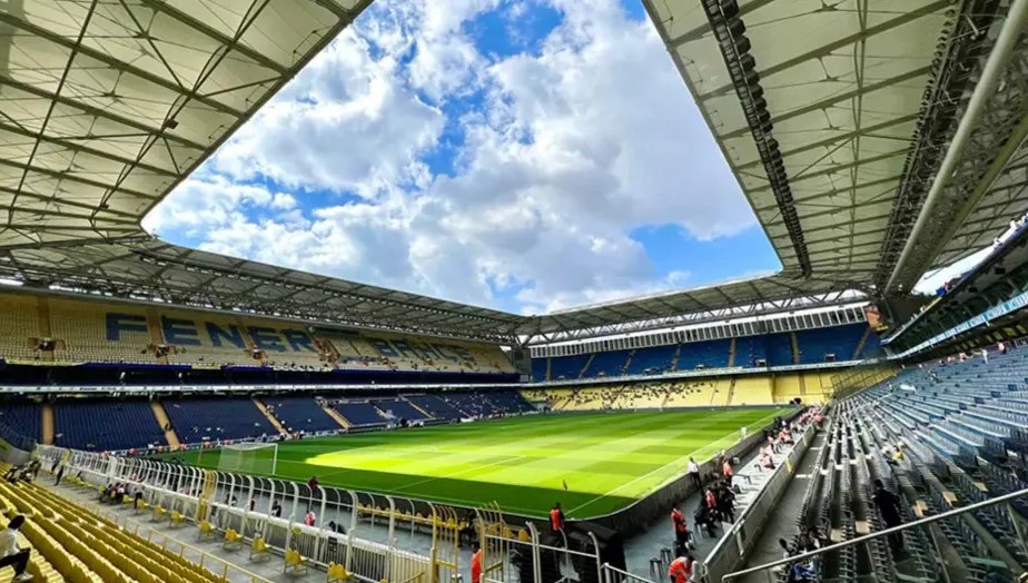 Fenerbahçe, Chobani ile yapılan stadyum isim ve Avrupa forma göğüs