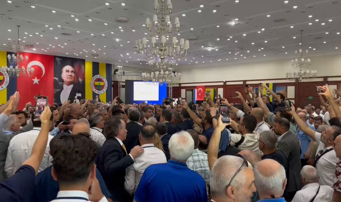 Fenerbahçe'de yapılan Divan Kurulu toplantısında tansiyon yükseldi. Toplantıda, kulübe teslim