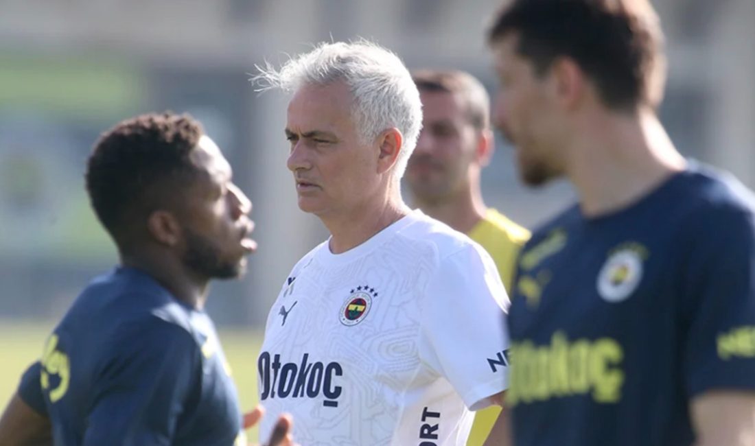 Takımdaki mevcut oyuncu sayısını azaltmak isteyen Fenerbahçe'de, kiralanacak ve satılacak