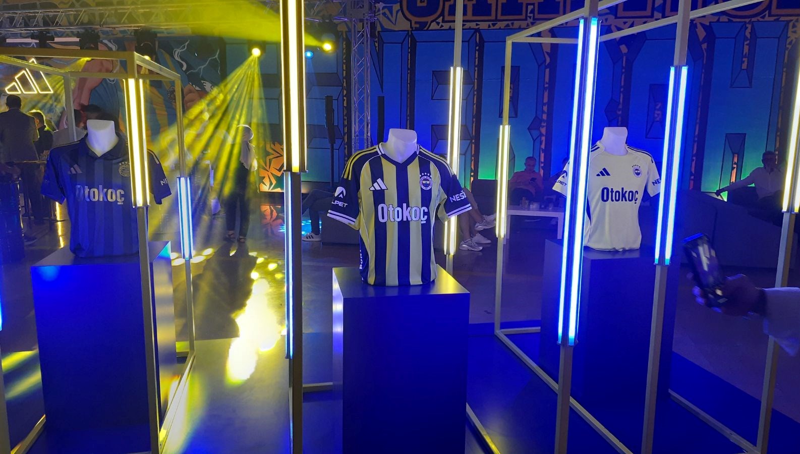 Fenerbahçe ile Adidas ortasında futbol, basketbol, voleybol ve tüm altyapı