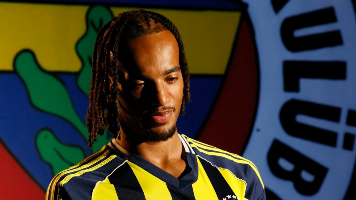Fenerbahçe, Milan’la giriştiği yarışta 23 yaşındaki sol bek Archie Brown