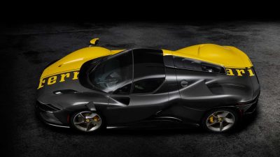 Ferrari, üretimi 599 adetle sonlu olan V12 motorlu Daytona SP3