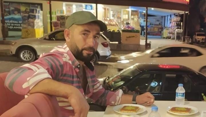 Şanlıurfa'nın Birecik ilçesinde, su dinamosu tamir için girdiği Fırat Irmağı'nda,