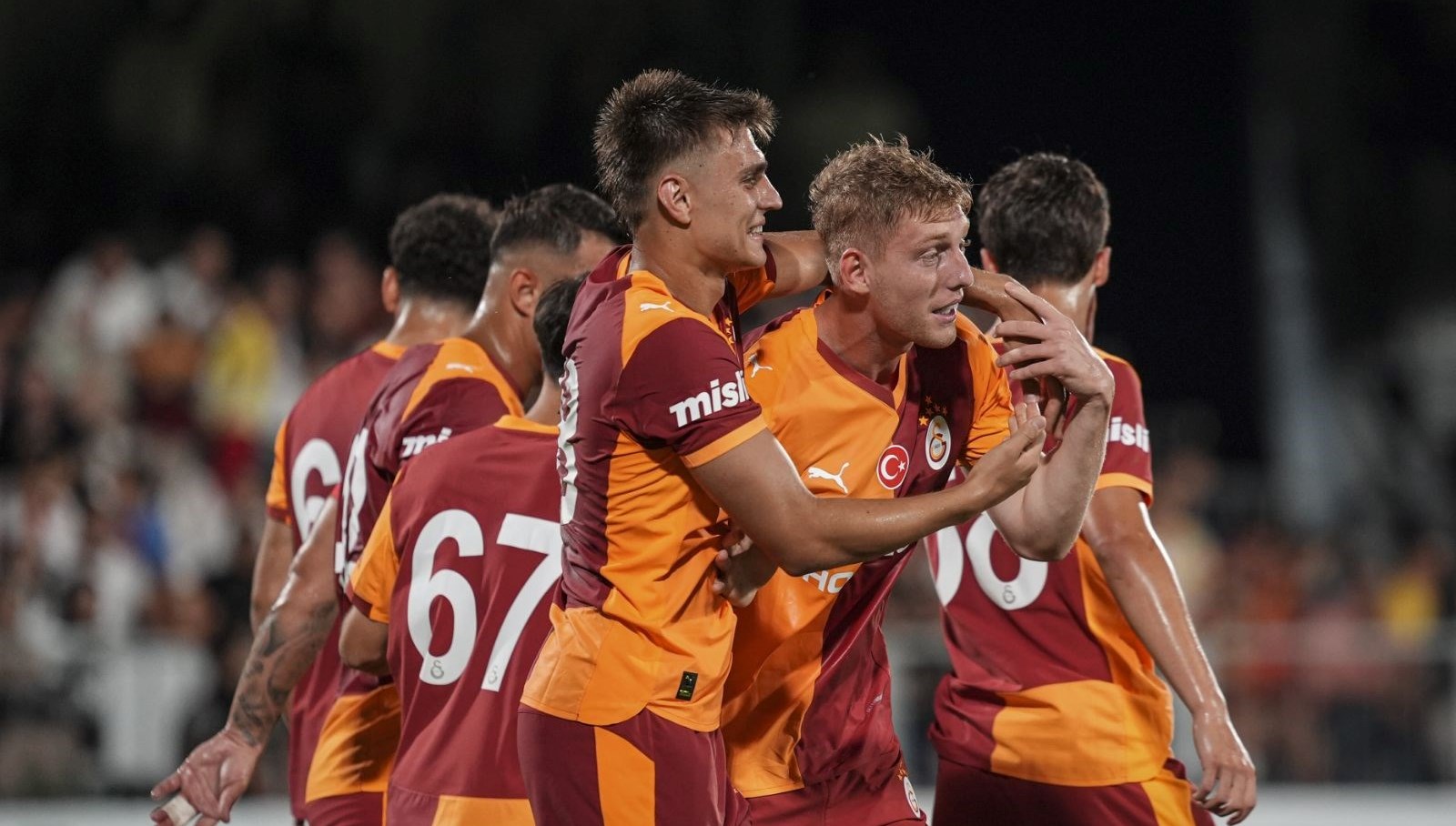 Galatasaray, sezonu öncesi hazırlık maçında Ümraniyespor'u 5-2 yendi.