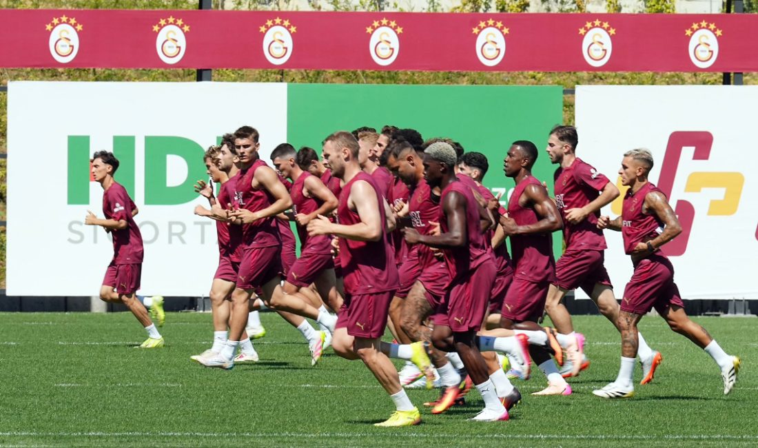 Galatasaray, 2025-2026 dönemi hazırlıklarını Kemerburgaz Metin Oktay Tesisleri’nde yaptığı idmanla
