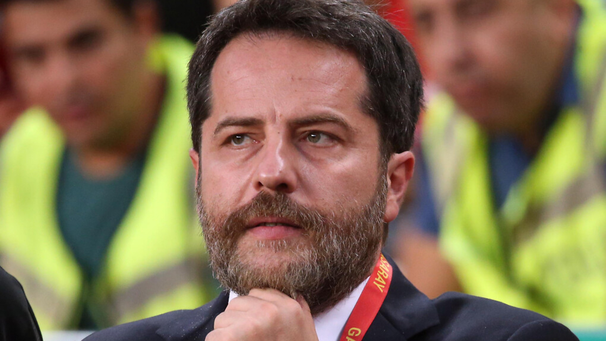 Galatasaray'ın eski Sportif AŞ Lider Vekili Erden Timur, yakın vakitte