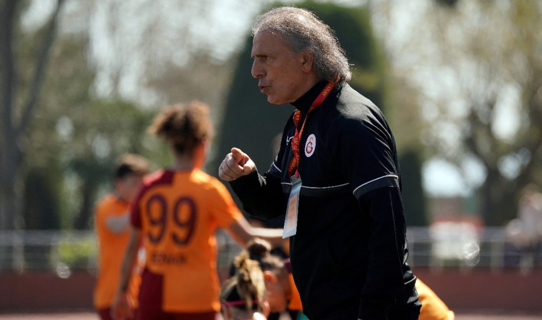 Galatasaray Bayan Futbol Grubu'nda teknik yönetici Metin Ülgen'in misyonuna son