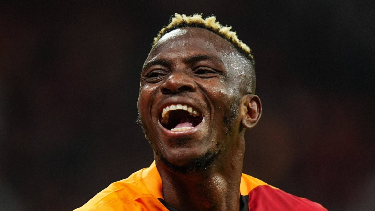 Galatasaray, Victor Osimhen transferini tamamlamak için kulüpler ortası kontrata imzayı