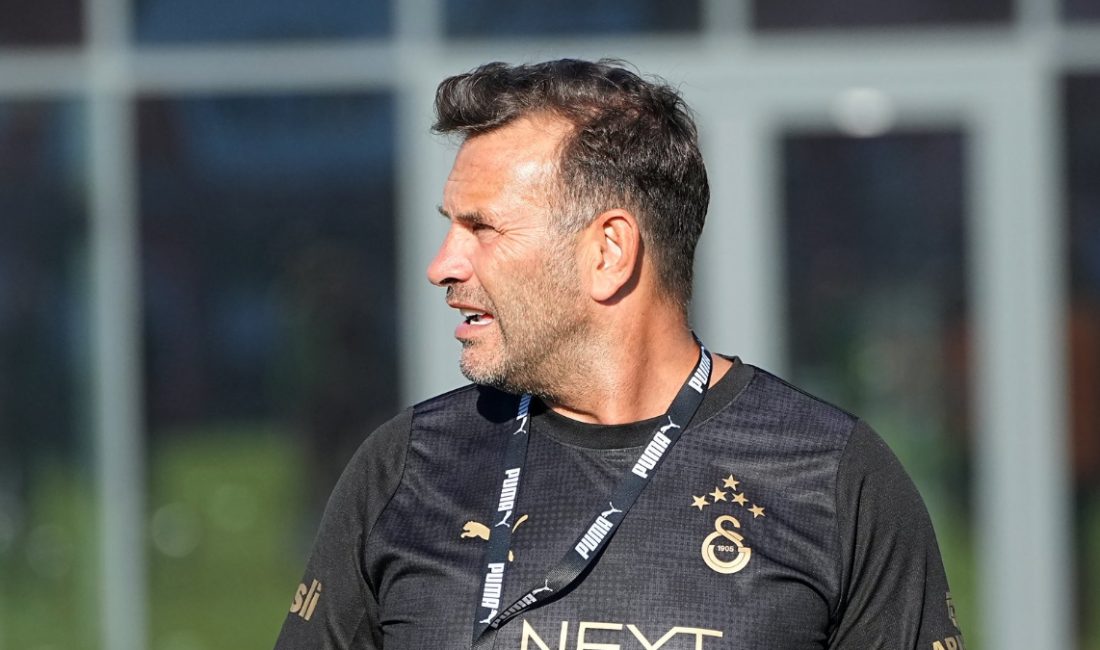 Okan Buruk idaresindeki Galatasaray, yeni dönem hazırlıklarına yaptığı antrenmanlarla devam