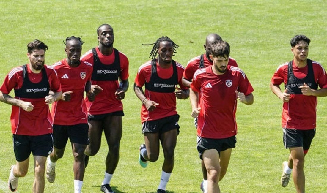 Trendyol Süper Lig gruplarından Gaziantep FK'de, 8 futbolcuyla yollar ayrıldı.