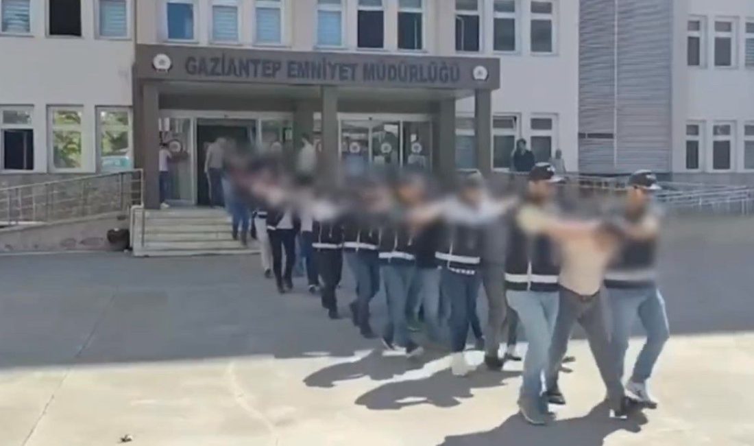 Gaziantep merkezli 6 vilayette, şoför evrakı imtihanına oburlarının yerine "joker"