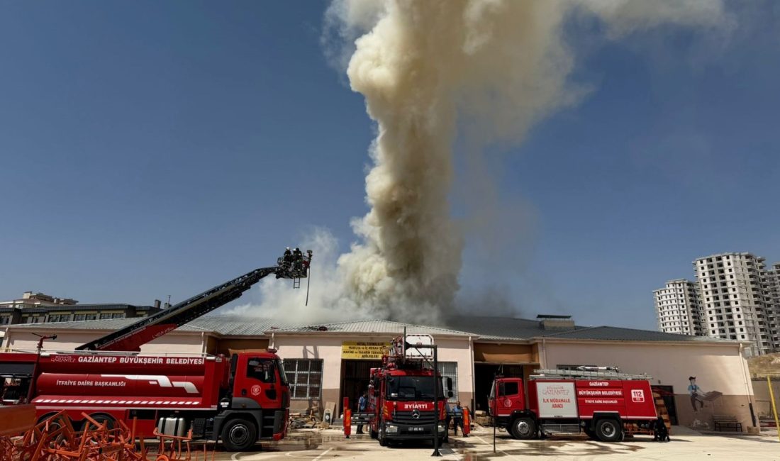 Gaziantep'te Şehit Serdal Şakir Mesleksel ve Teknik Anadolu Lisesi'nin mobilya