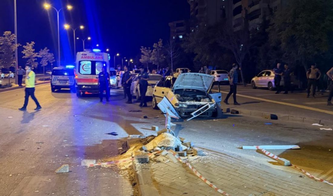 Gaziantep'te trafik kazası sonrası taraflar ortasında çıkan taşlı sopalı arbedede