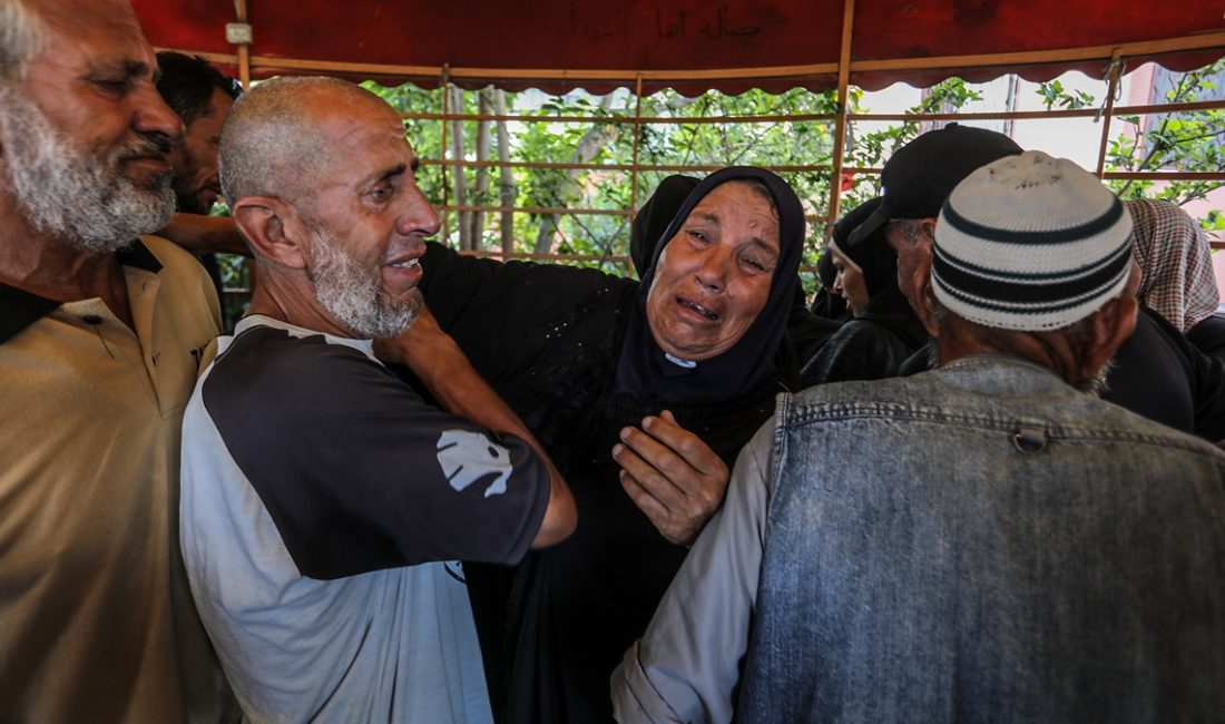 İsrail ordusunun, Gazze Şeridi'ne düzenlediği taarruzlarda hayatını kaybedenlerin sayısı son